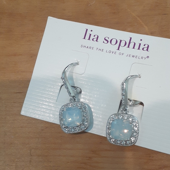 Lia Sophia Earrings - Picture 3 of 3